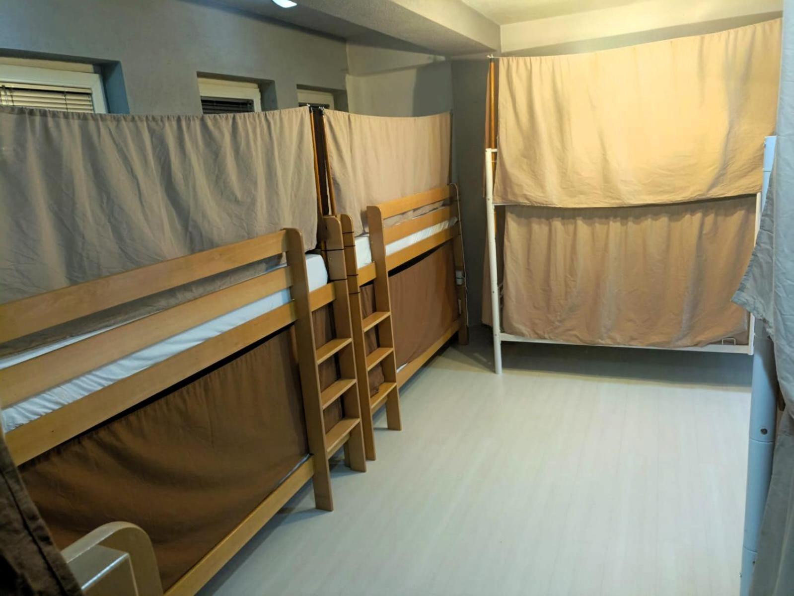 Historia Hostel Skopje Ngoại thất bức ảnh